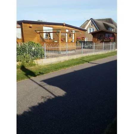 Chalet Meerblick * Hippolytushoef